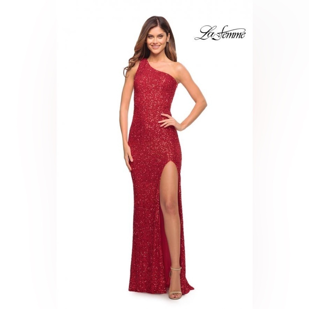 La Femme Sparkling Red Backless Sequined Gown Dress 30562 Size 2
